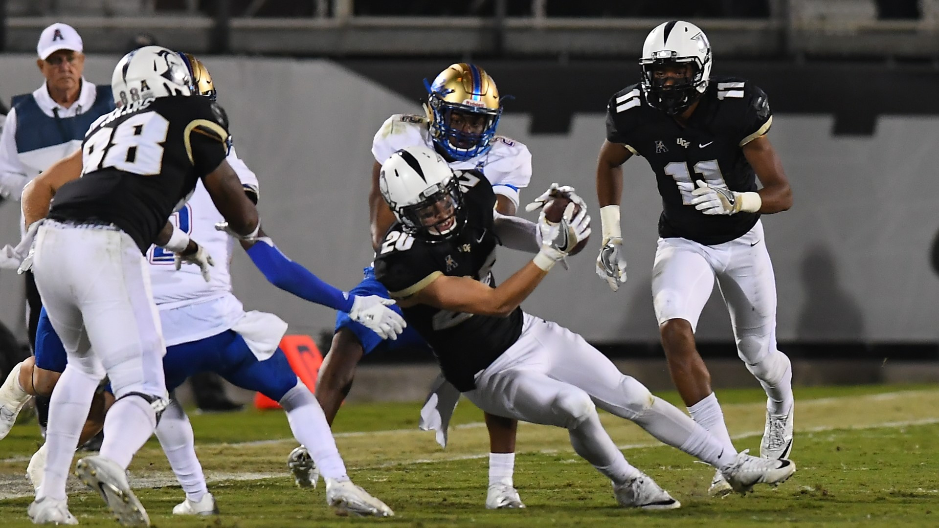 August 31, 2017 - Orlando, FL, U.S: FIU Panthers quarterback Maurice  Alexander (3) during NCAA football game