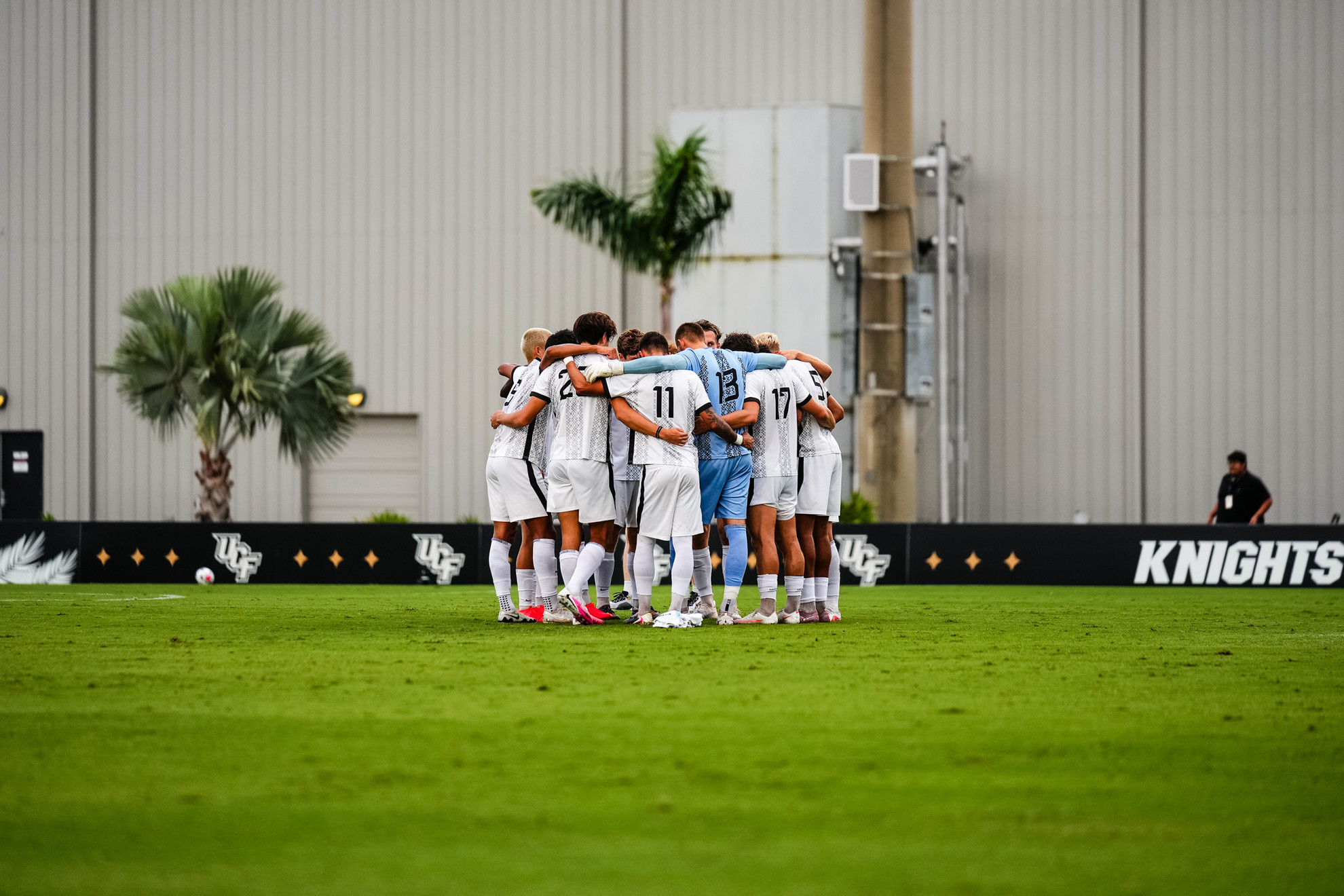 Men's Soccer Falls in Tuesday Tilt to No. 18 Clemson, 4-1