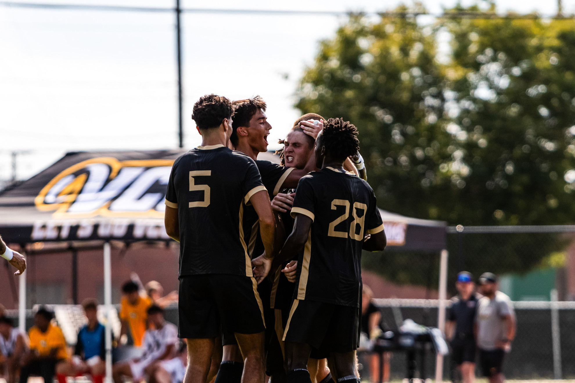Men's Soccer Clinches Fifth Clean Sheet of '26 Behind Eight Hébert Saves