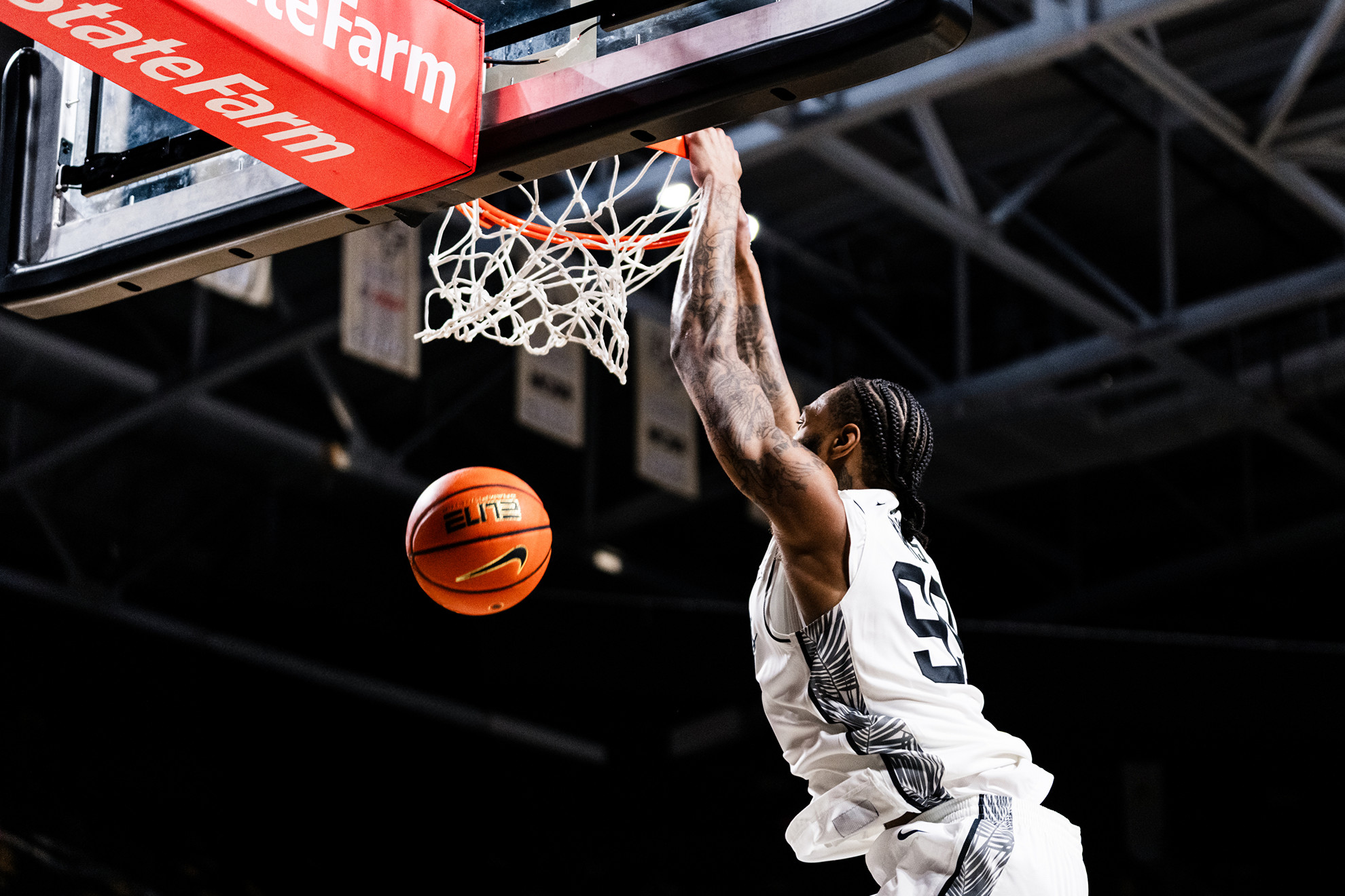 Men's Hoops Set to Play Florida Atlantic in the Holiday Festiball at the ESPN Wide World of Sports