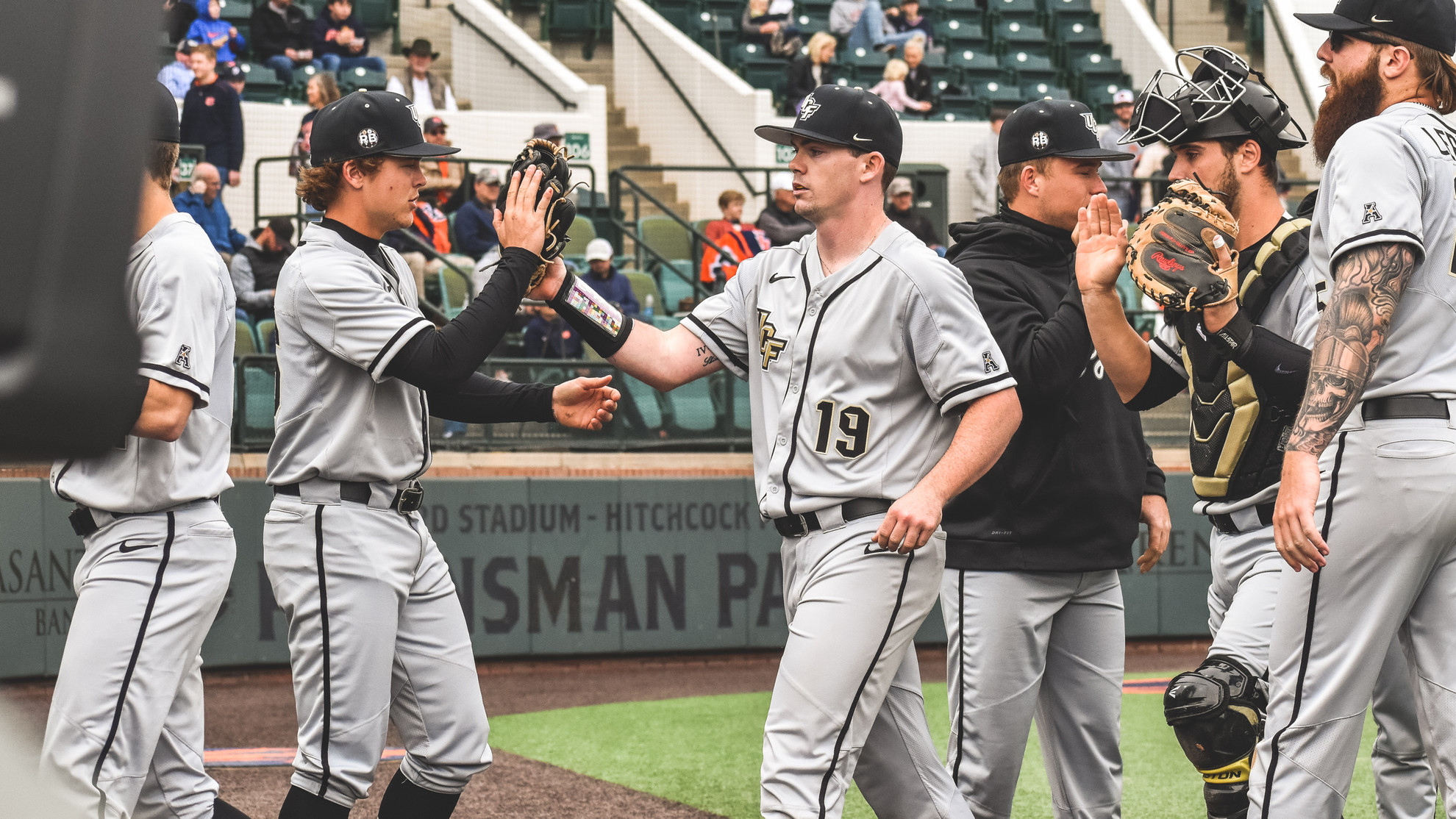 Knights Complete Three-Game Sweep of No. 8 Auburn - UCF Athletics -  Official Athletics Website