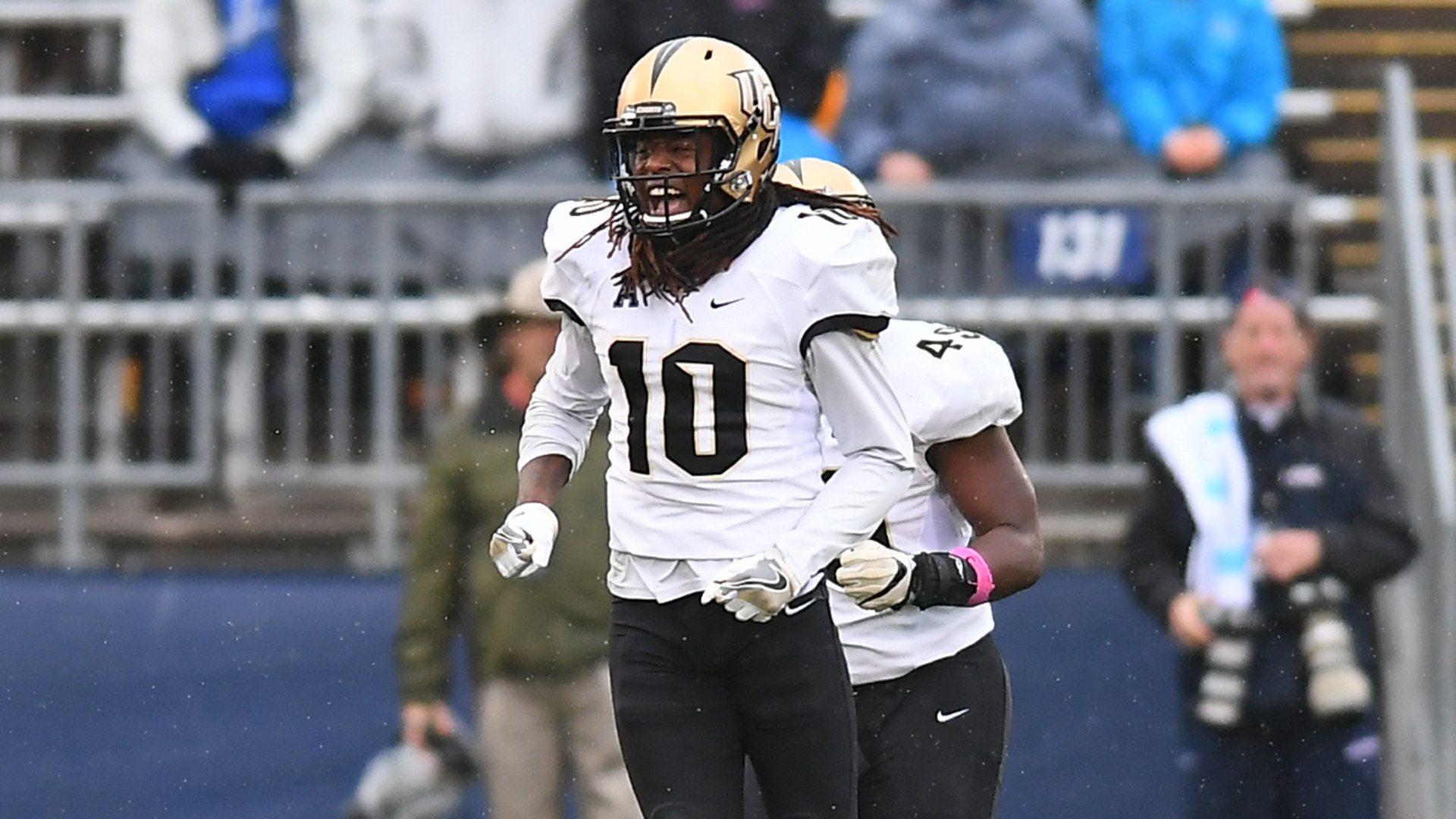 Shaquem Griffin's most impressive college stats, highlights at UCF