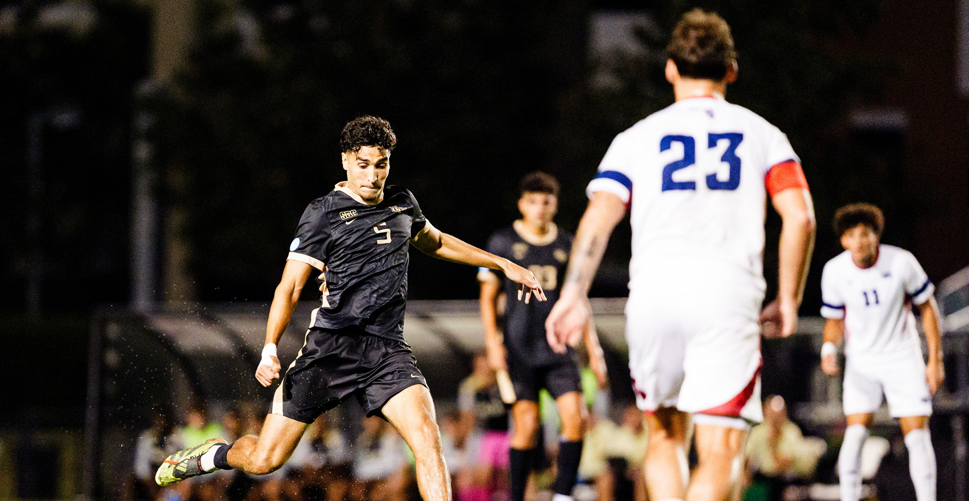 Men's Soccer Notches Second Straight Clean Sheet in 0-0 Draw with FAU