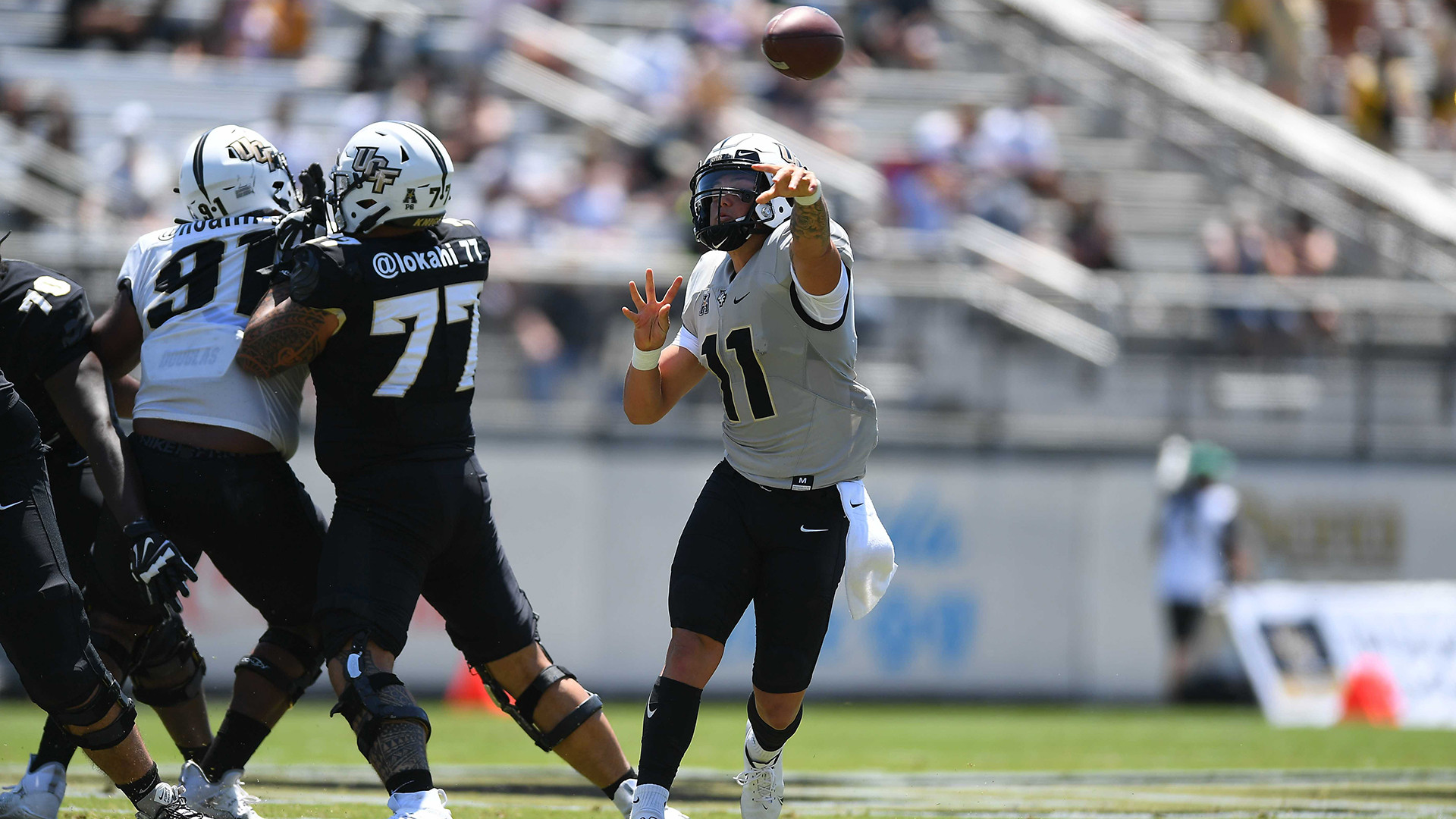 UCF Defensive Tackles Kalia Davis, Noah Hancock Returning for '21 season -  Black & Gold Banneret