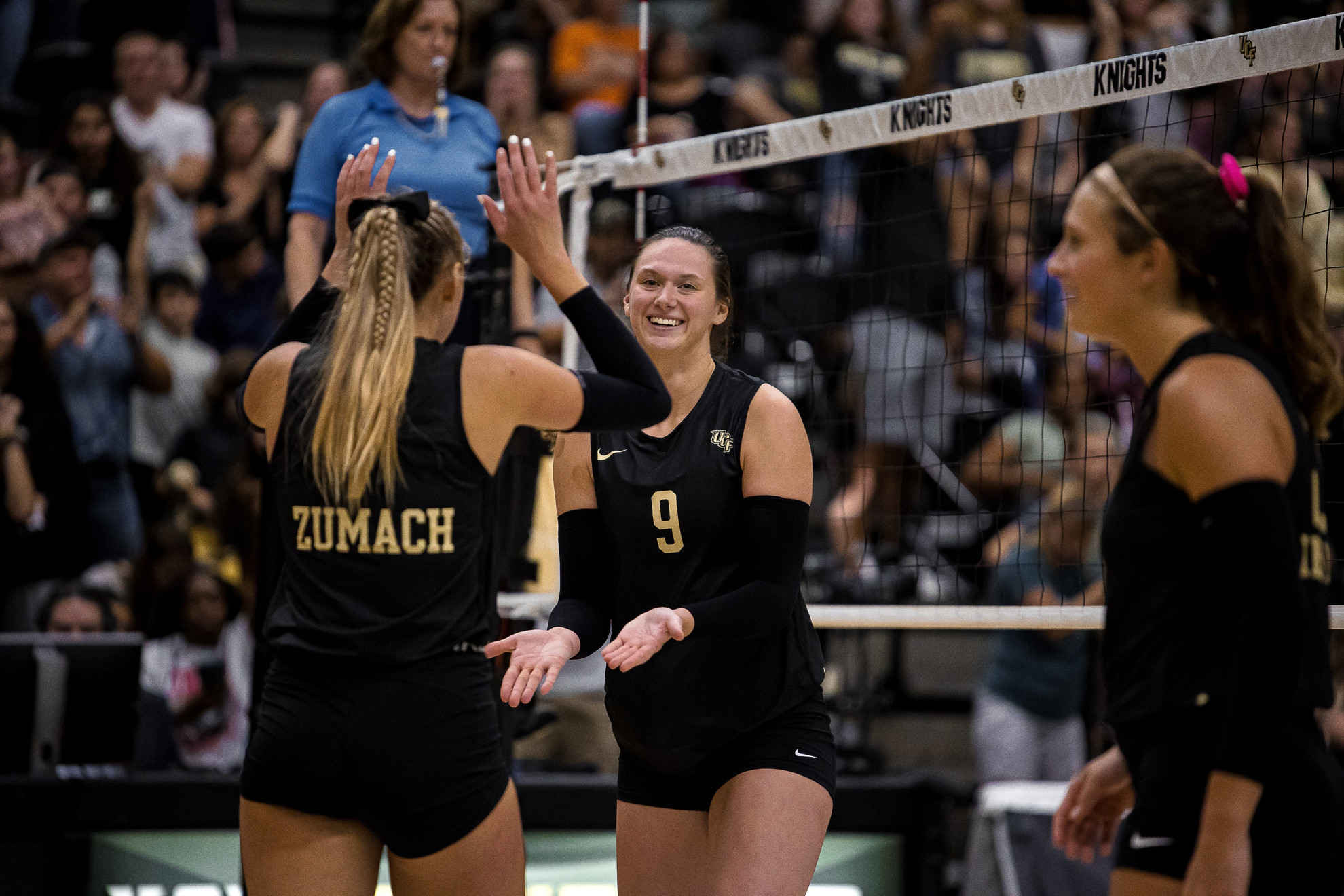 Abby Hansen rises to the occasion for No. 11 Oregon volleyball